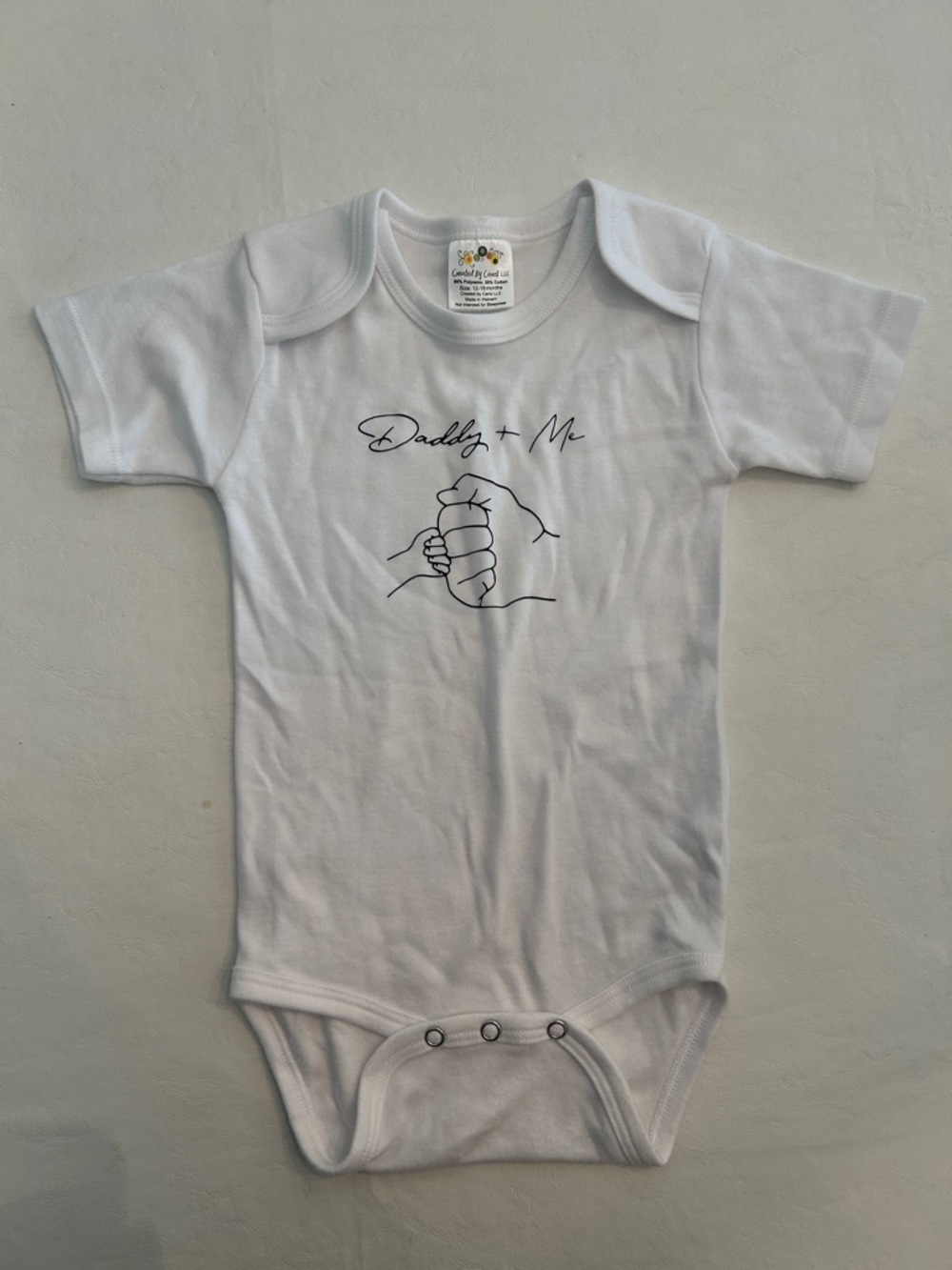 NEW Daddy + Me White Baby Onesie with Handprint Graphic